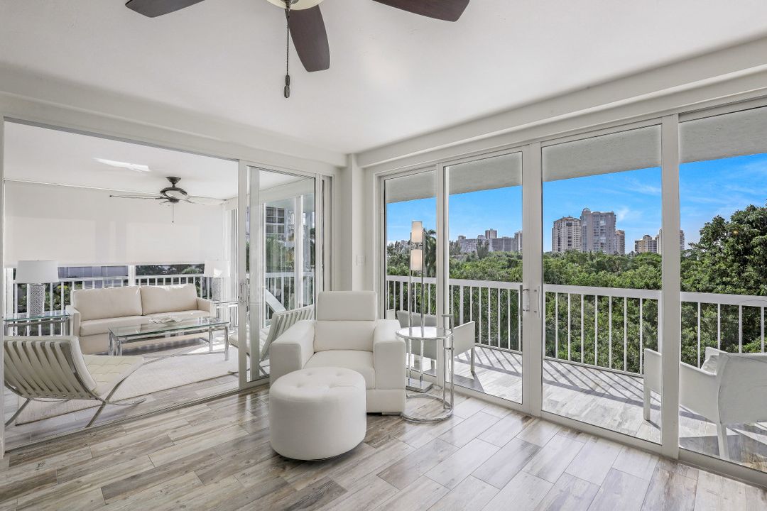 5501 Heron Point Dr #301, Naples, FL 34108