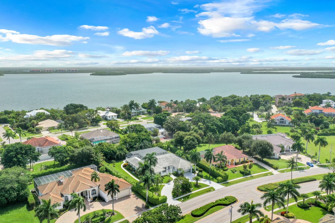 621 S Barfield Dr, Marco Island, FL 34145