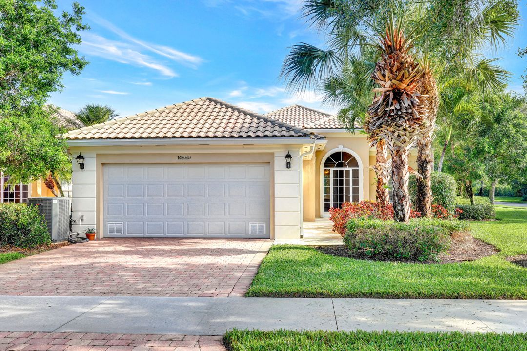 14880 Donatello Ct, Bonita Springs, FL 34135