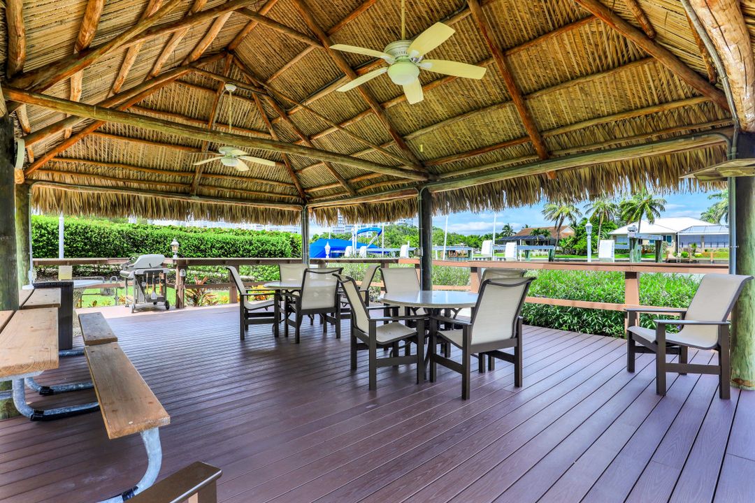 11118 Gulf Shore Dr #A503, Naples, FL 34108