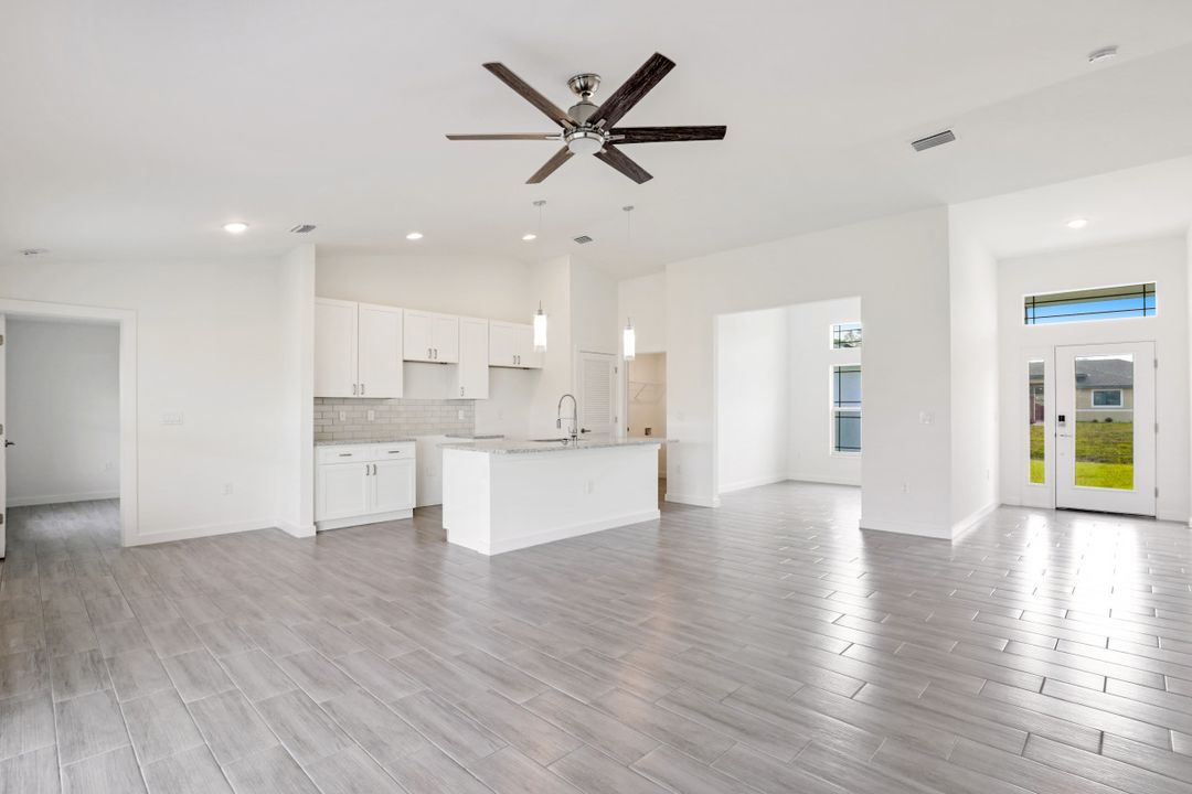 2506 50th St SW, Lehigh Acres, FL 33976