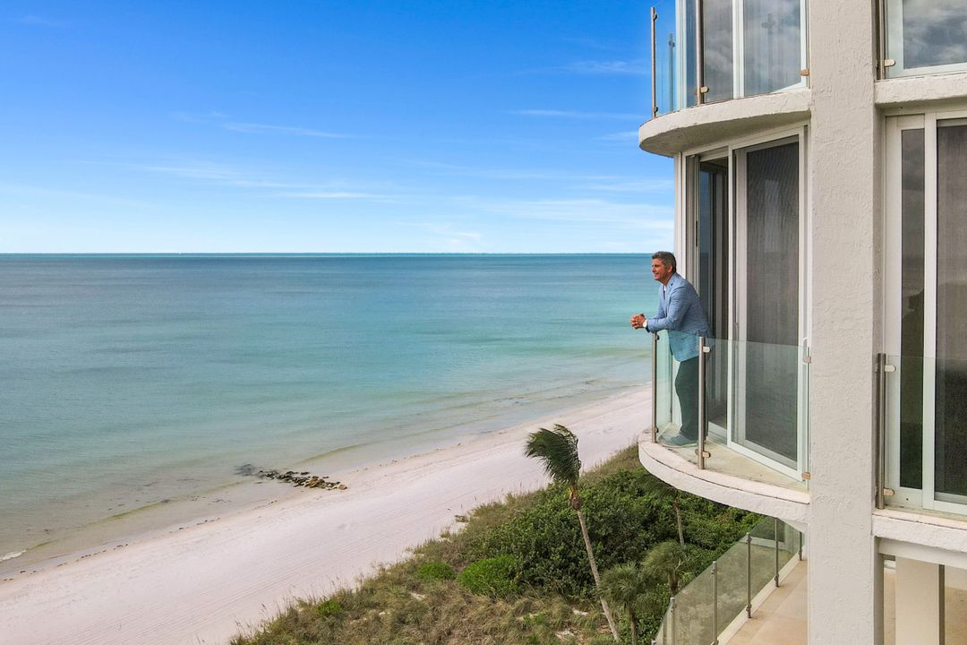 10 Seagate Dr #6S, Naples, FL 34103