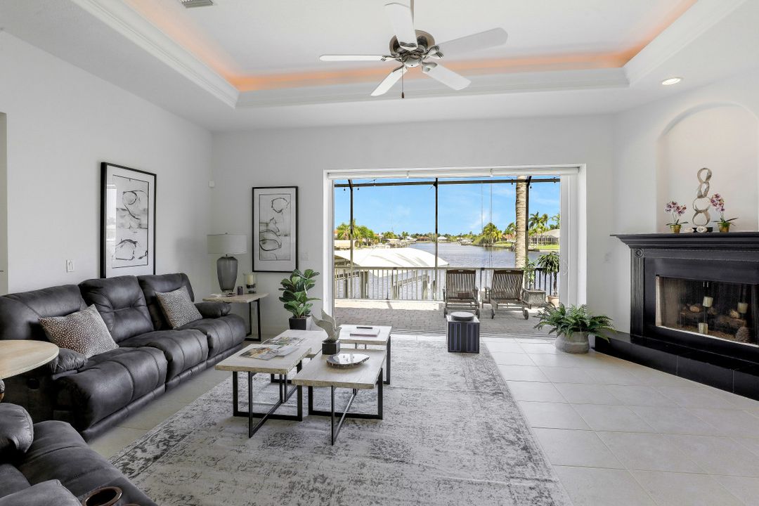 5239 SW 27th Ave, Cape Coral, FL 33914