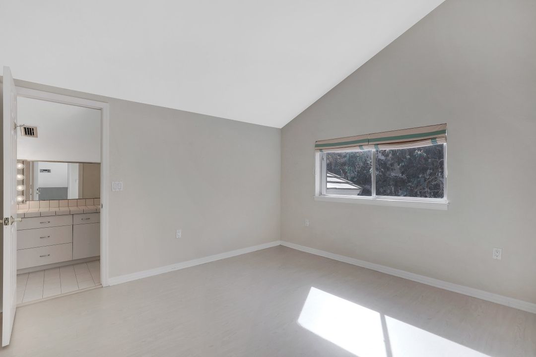 471 Pepperwood Ct, Marco Island, FL 34145