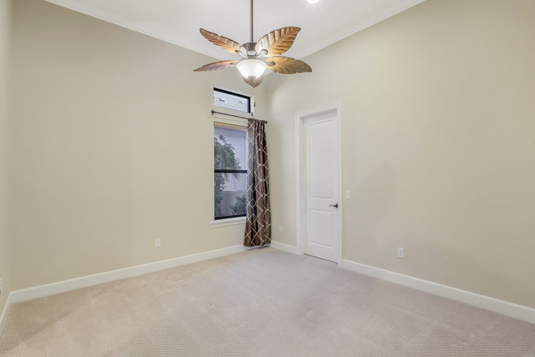 3341 Fanny Bay Ln, Naples, FL 34114