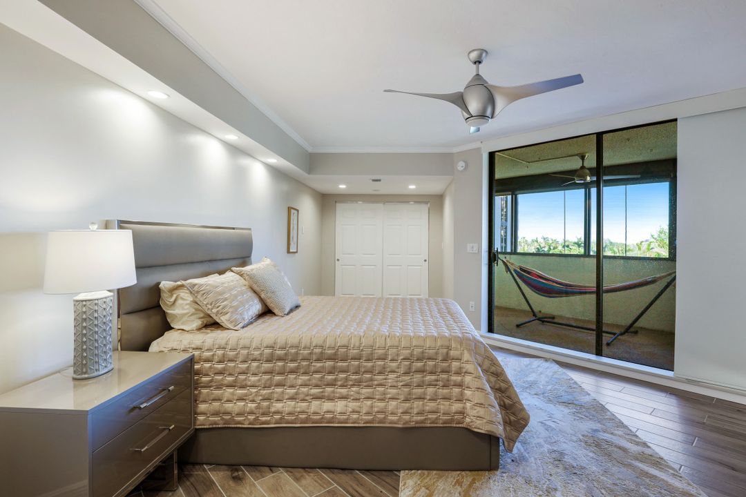 6001 Pelican Bay Blvd #305, Naples, FL 34108