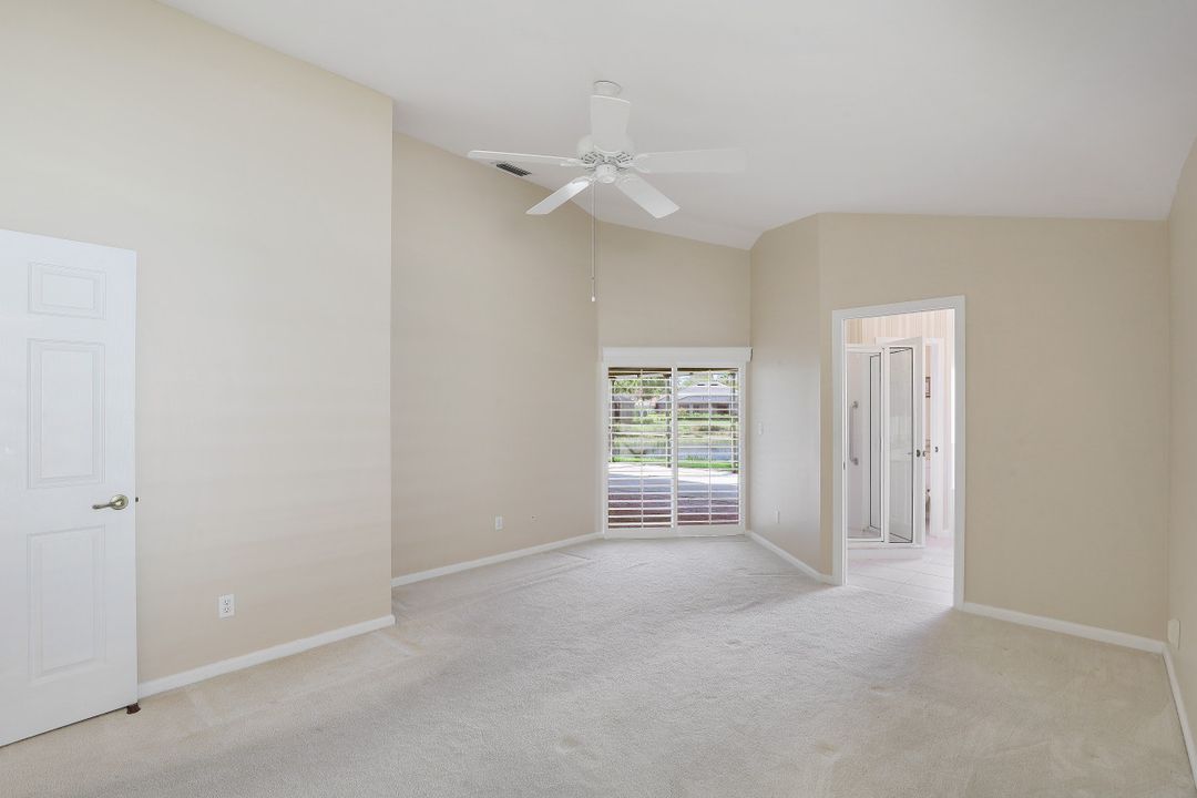 6472 Autumn Woods Blvd, Naples, FL 34109