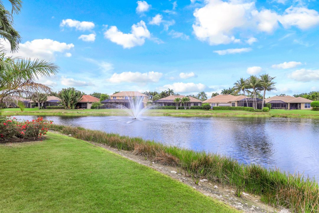 5119 Post Oak Ln, Naples, FL 34105