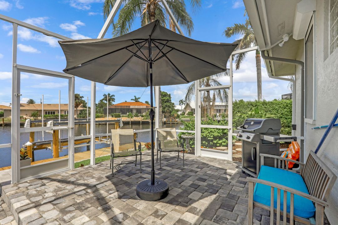 278 Seminole Ct, Marco Island, FL 34145