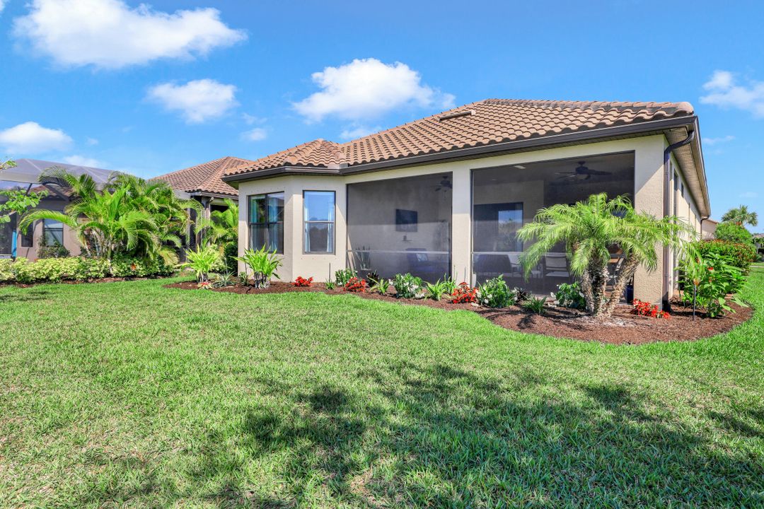 9123 Trivoli Terrace, Naples, FL 34119