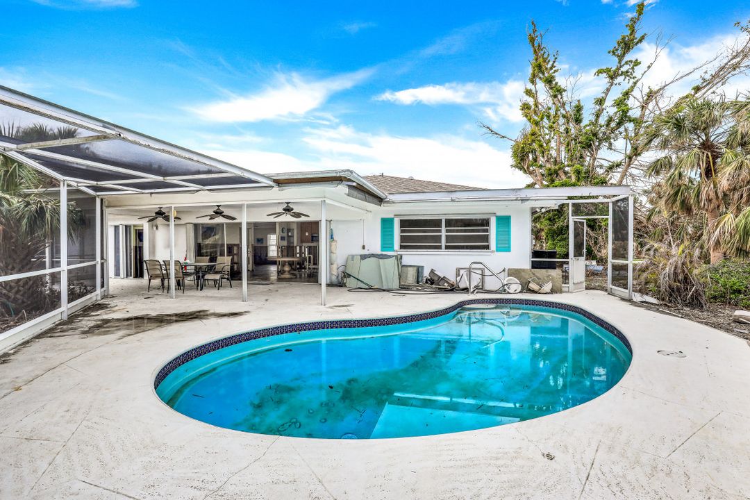 591 Boulder Dr, Sanibel, FL 33957