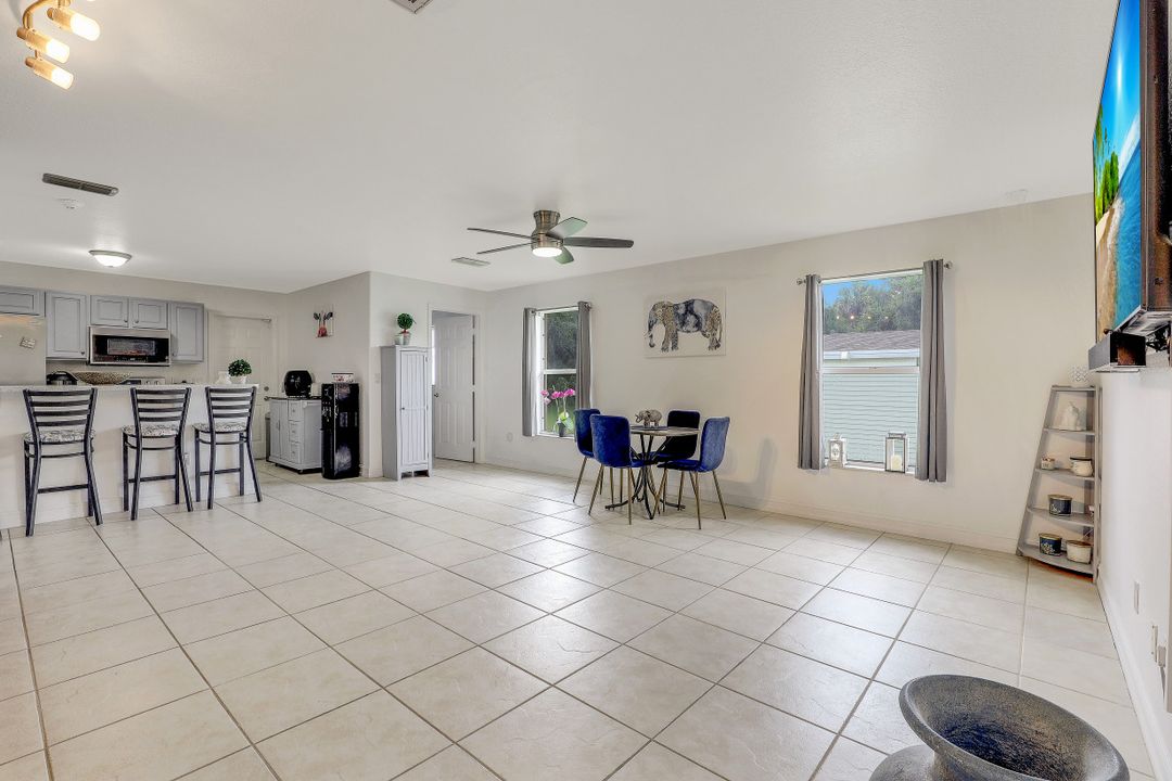 3660 20th Ave SE, Naples, FL 34117