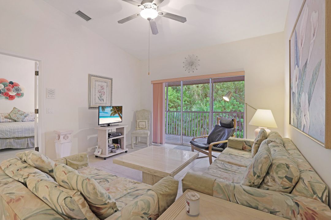 1650 Windy Pines Dr #8, Naples, FL 34112