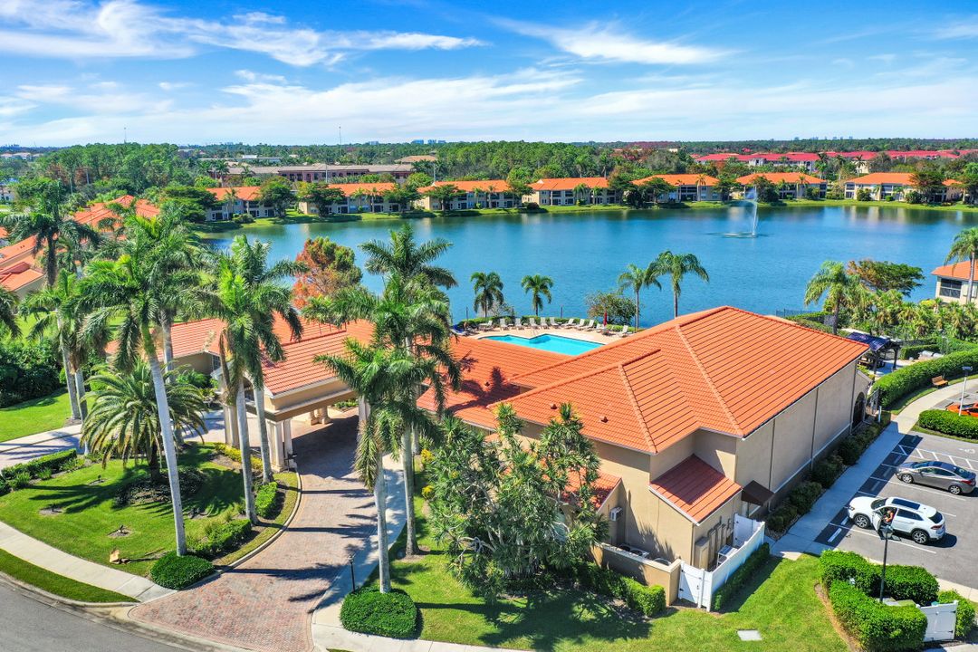 6765 Huntington Lakes Cir  #201, Naples, FL 34119