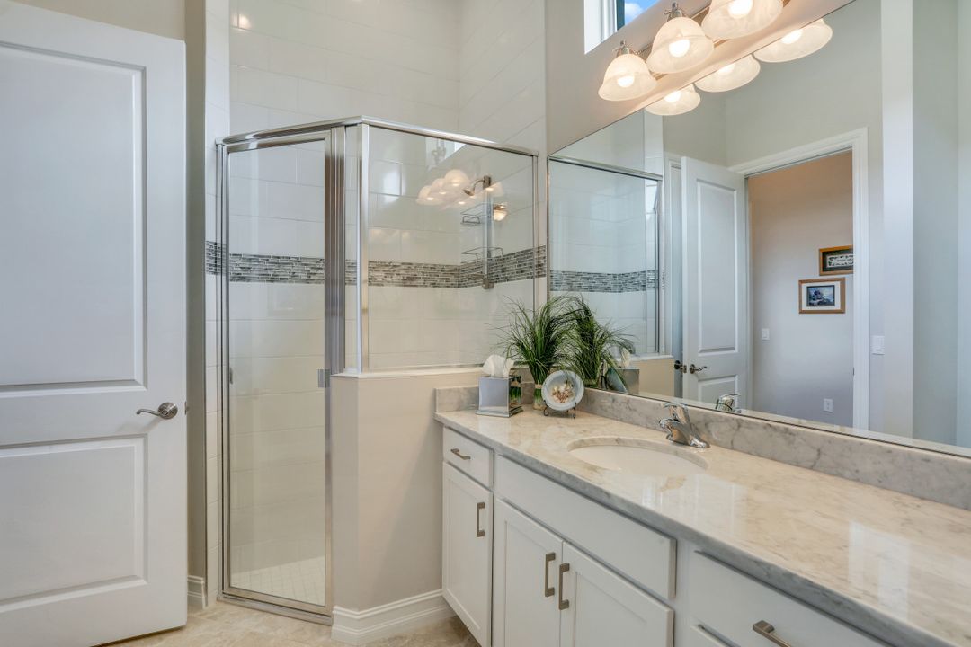 17212 Hidden Estates Cir, Fort Myers, FL 33908