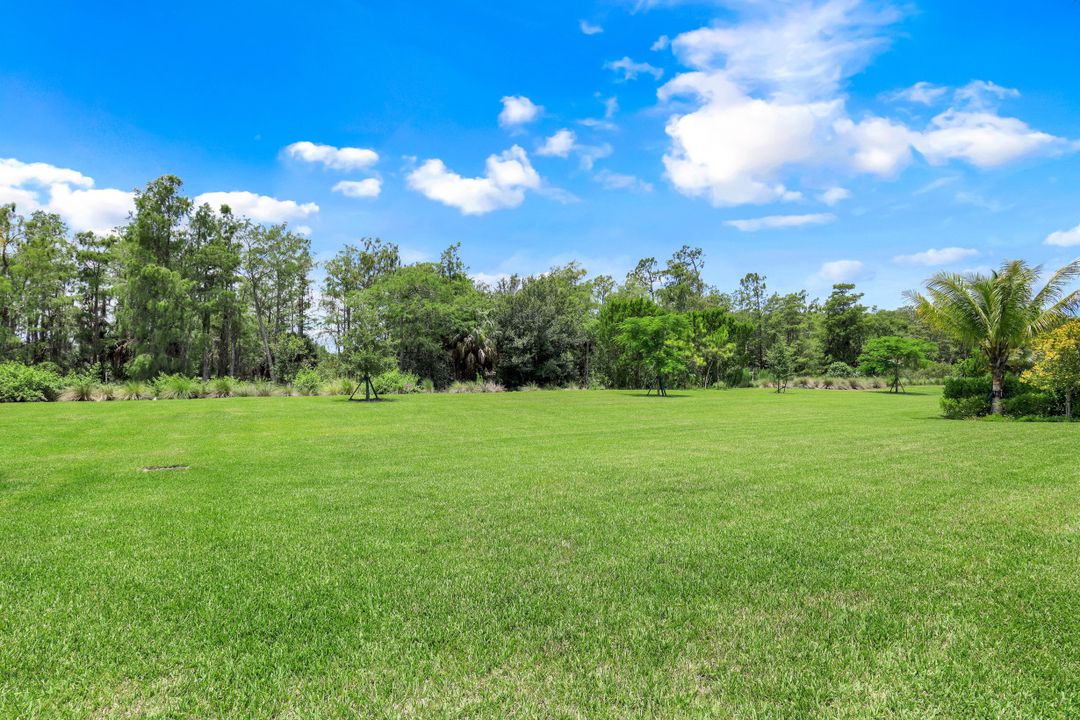 16352 Viansa Way #101, Naples, FL 34110