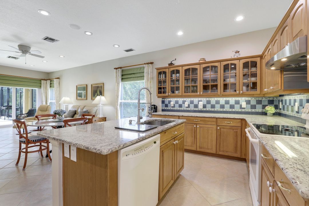 9920 Via San Marco Loop, Fort Myers, FL 33905