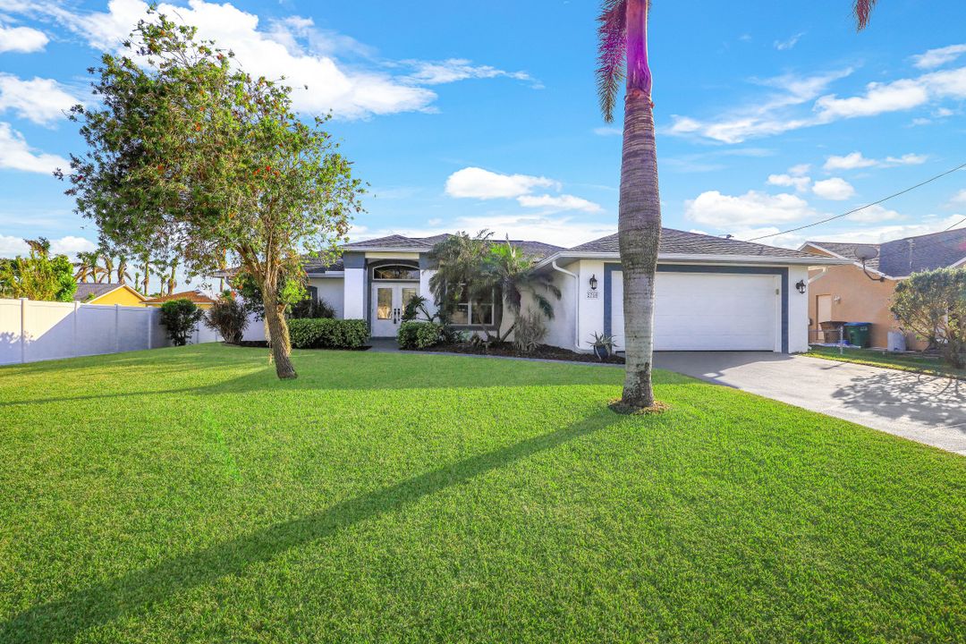 2710 SW 37th St, Cape Coral, FL 33914