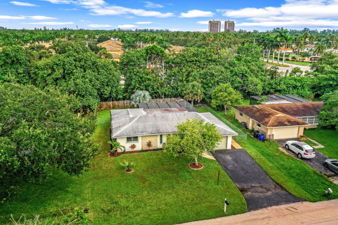 1698 S Flossmoor Rd, Fort Myers, FL 33919