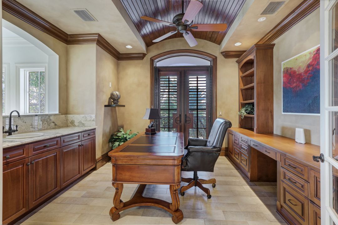 510 Anchor Rode Dr, Naples, FL 34103