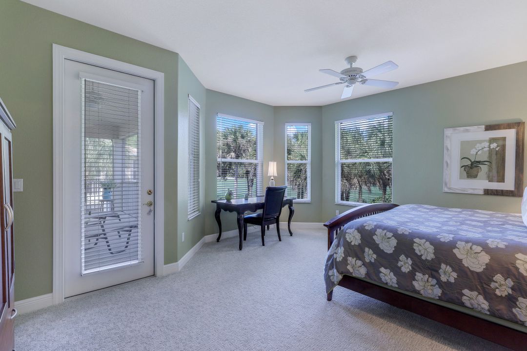 4810 Shinnecock Hills Ct, Naples, FL 34112