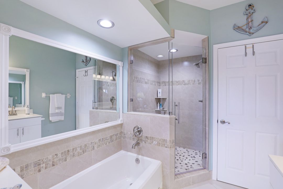 1615 Windy Pines Dr #5, Naples, FL 34112