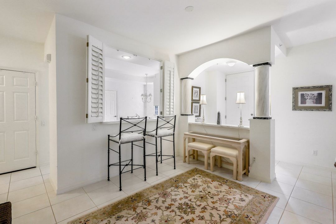 700 Lambiance Cir Apt 101, Naples, FL 34108