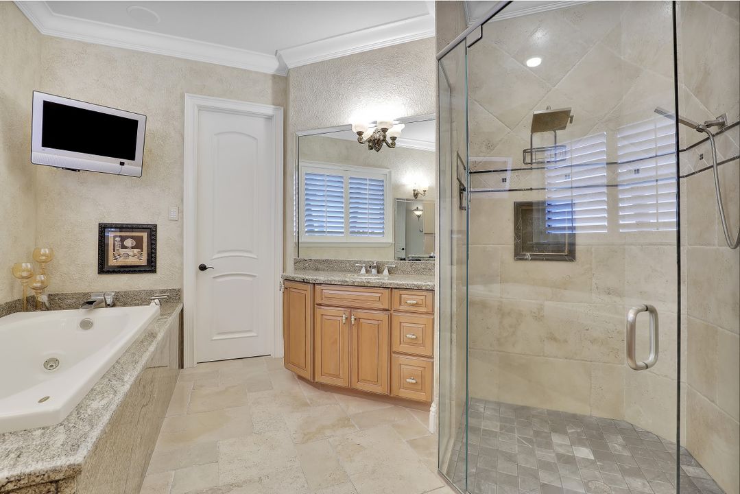 3840 Surfside Blvd, Cape Coral, FL 33914