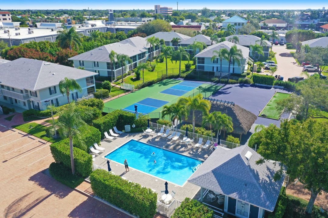 651 W Elkcam Cir #813, Marco Island, FL 34145