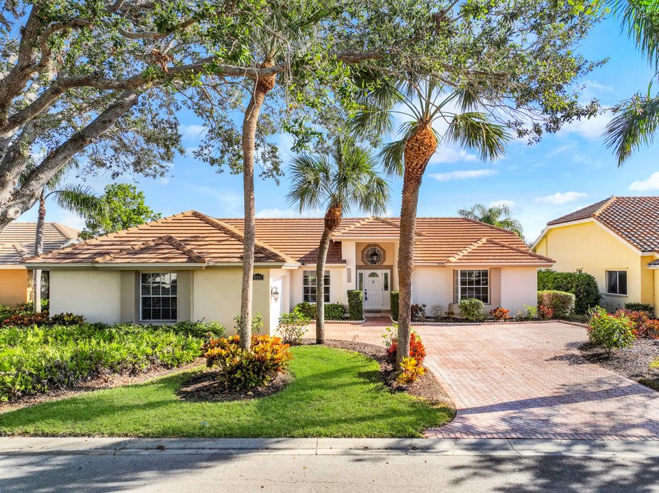 13331 Bridgeford Ave, Bonita Springs, FL 34135