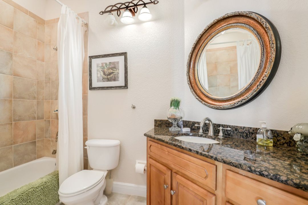 6900 Anthurium Ln, Naples, FL 34113