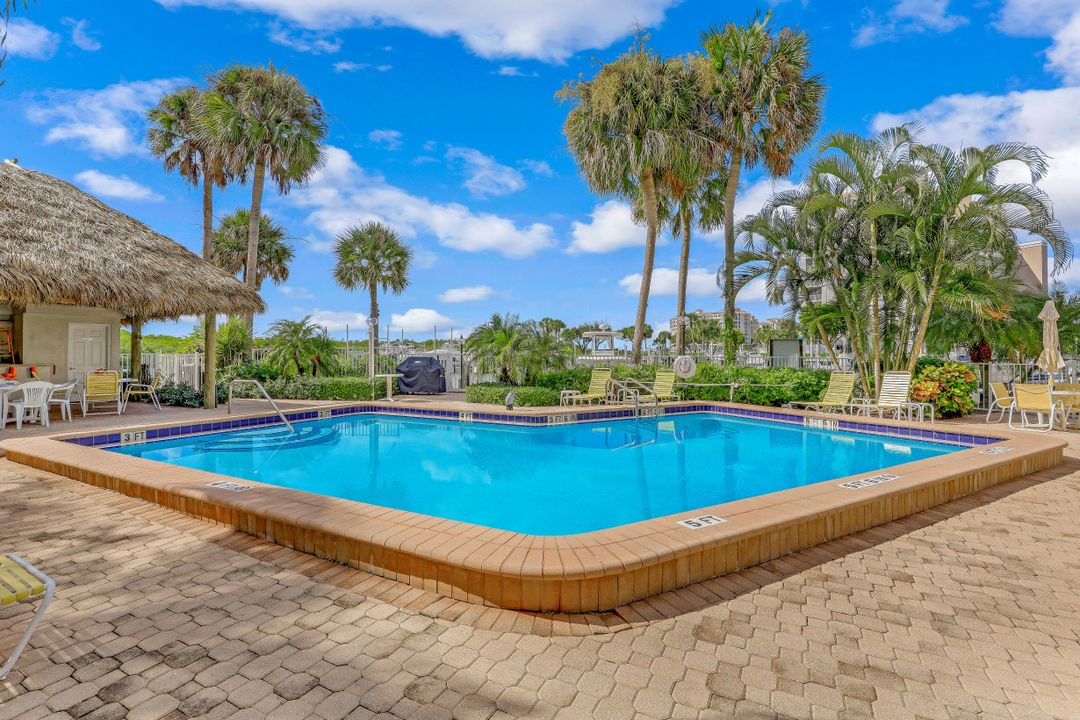 12945 Vanderbilt Dr #508, Naples, FL 34110