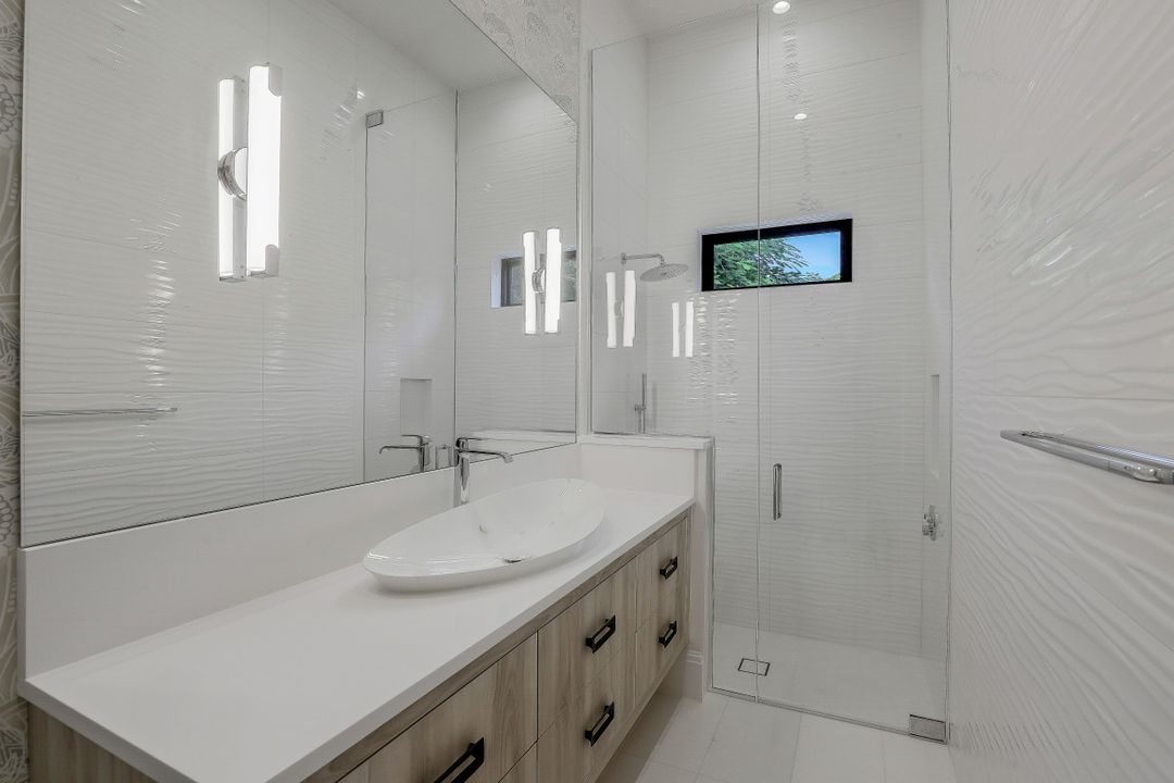 5937 Sunnyslope Dr, Naples, FL 34119