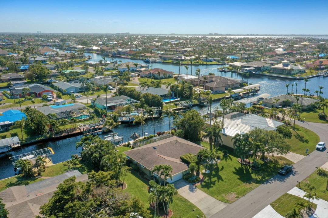 4929 SW 3rd Ave, Cape Coral, FL 33914