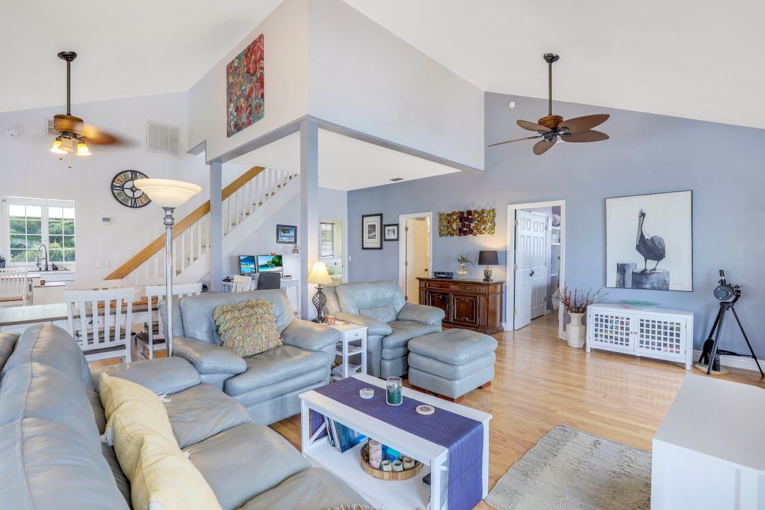 1660 Winterberry Dr, Marco Island, FL 34145