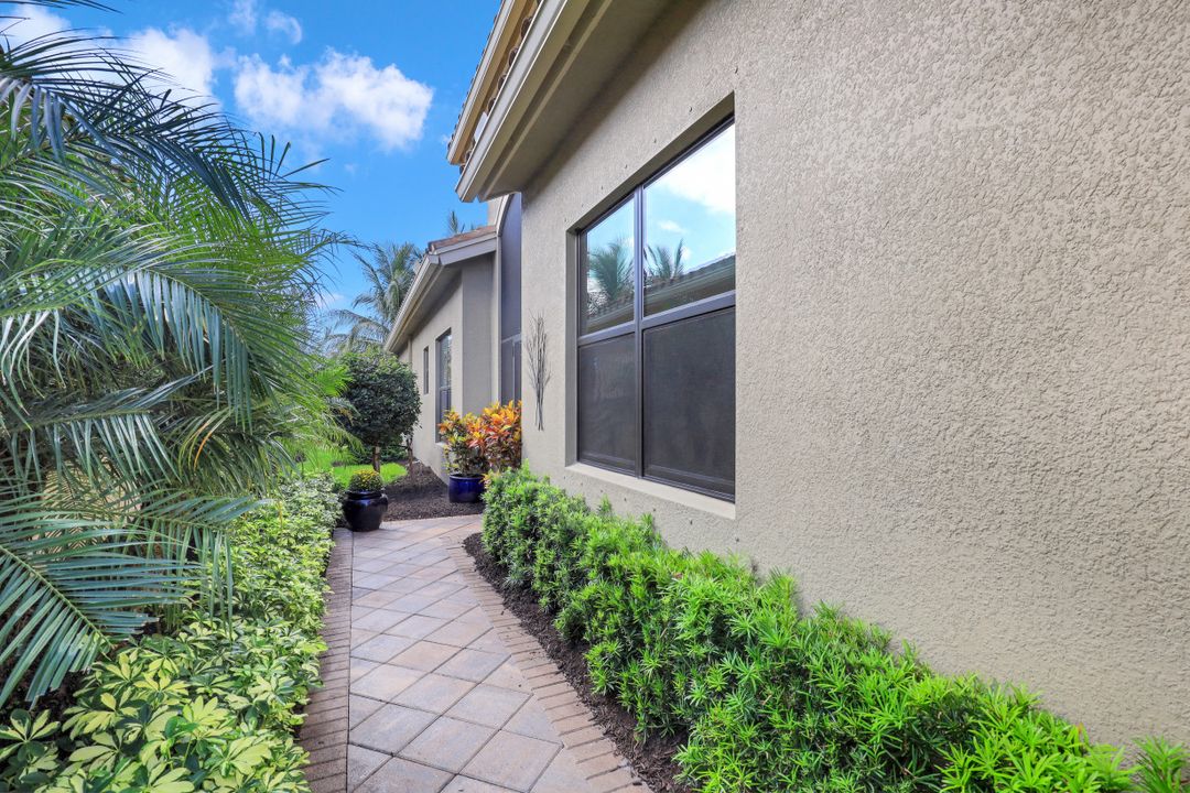 13452 Monticello Blvd, Naples, FL 34109