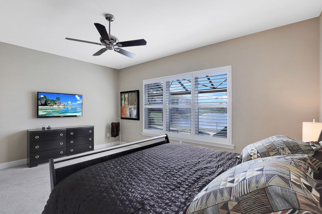 8961 Quarry Dr, Naples, FL 34120