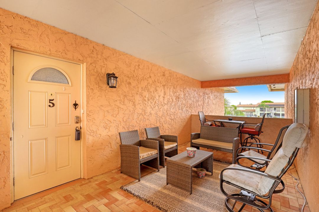 3703 SE 10th Ave, Cape Coral, FL 33904