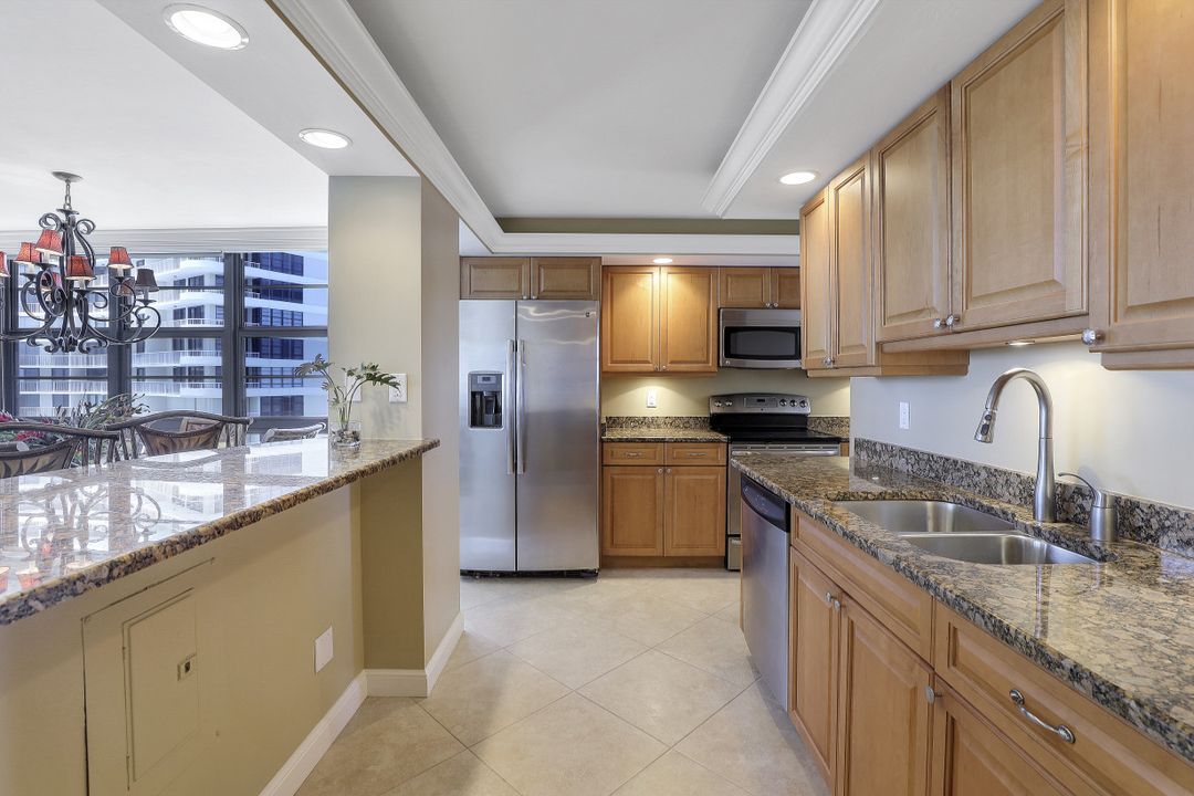 380 Seaview Ct #1203, Marco Island, FL 34145