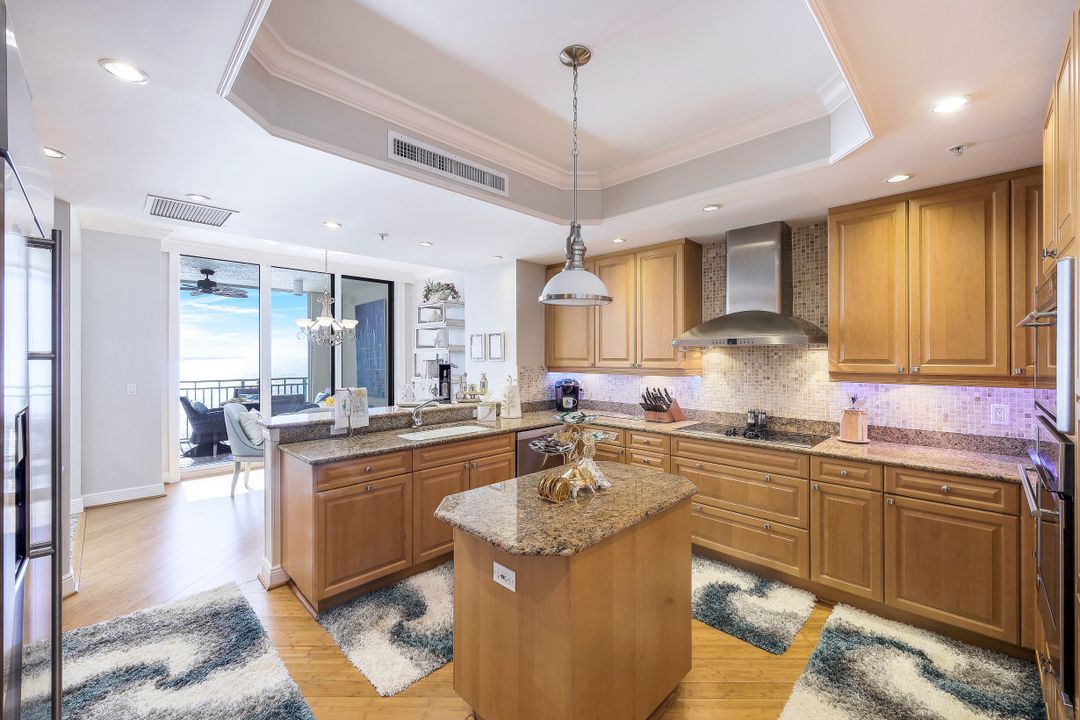 970 Cape Marco Dr #1002, Marco Island, FL 34145