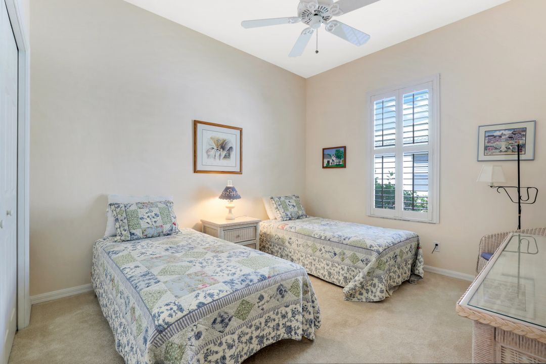 12811 Silverthorn Ct, Bonita Springs, FL 34135