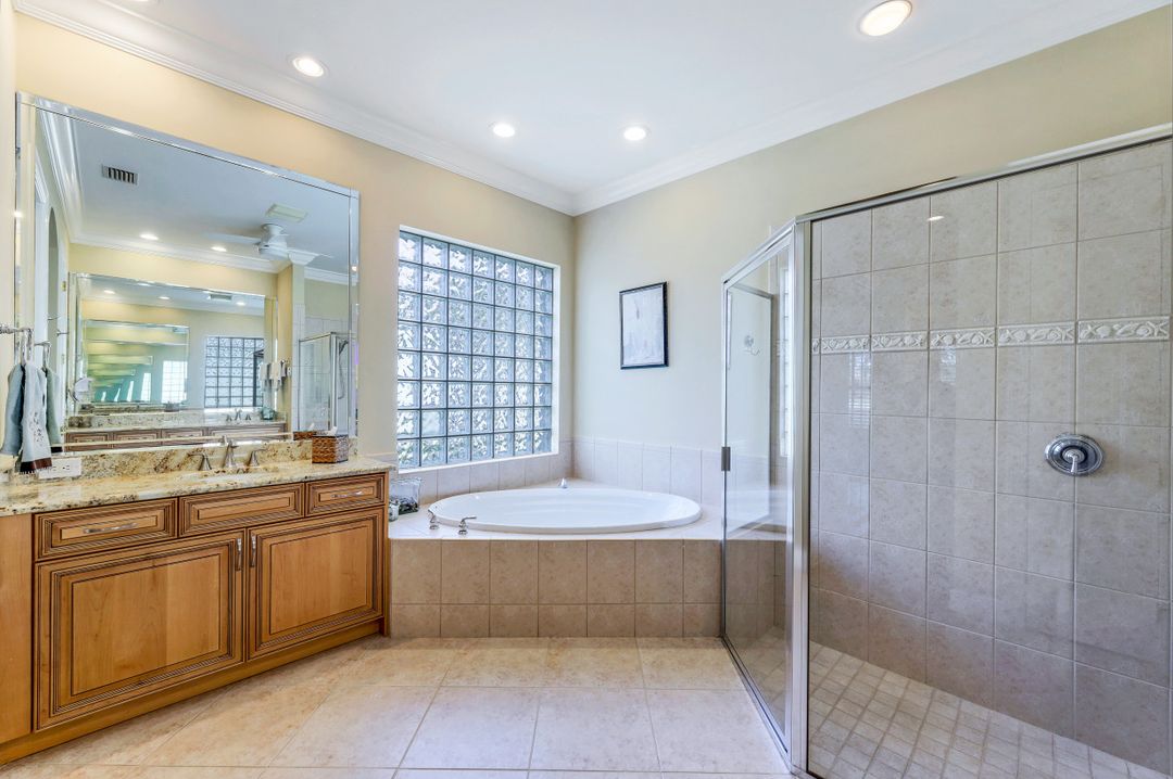 28625 Pienza Ct, Bonita Springs, FL 34135