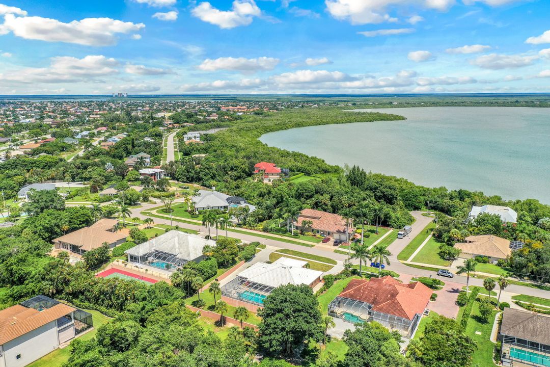 550 Inlet Dr, Marco Island, FL 34145