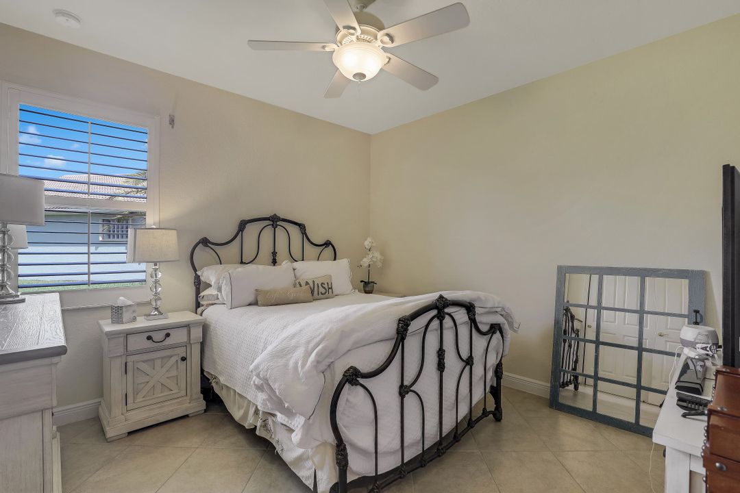 19440 Caladesi Dr, Fort Myers, FL 33967