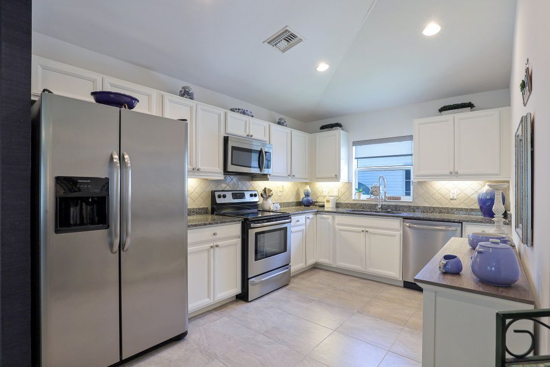 10306 Indiana St, Bonita Springs, FL 34135