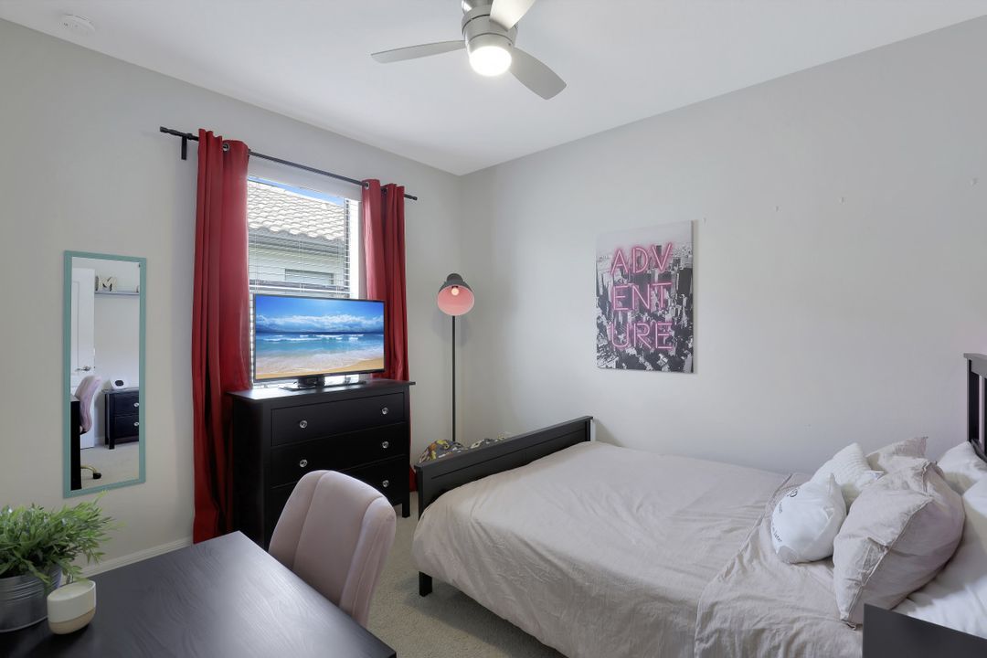 4580 Tamarind Way, Naples, FL 34119