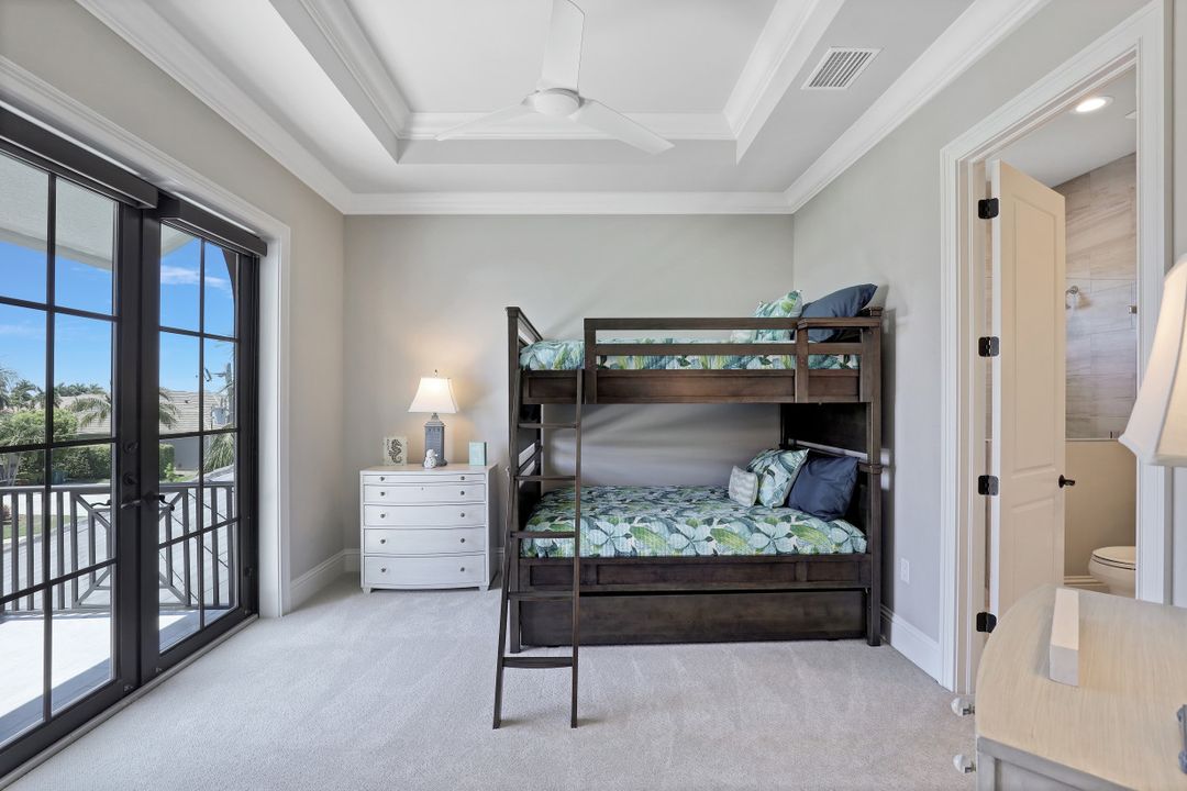 961 Snowberry Ct, Marco Island, FL 34145