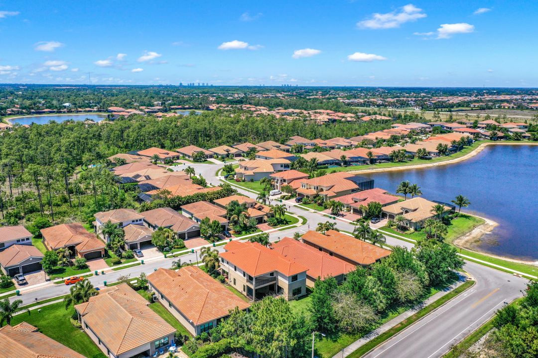 3054 Hudson Terrace, Naples, FL 34119