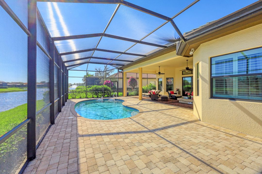 6344 Serano Way, Naples, FL 34113