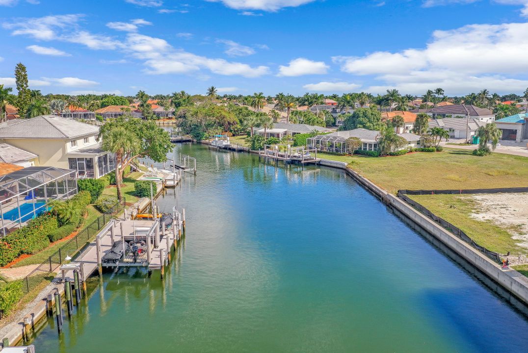 782 Saturn Ct, Marco Island, FL 34145